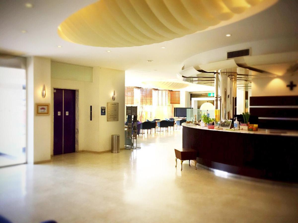 Hotel King Izumi  Bagian luar foto